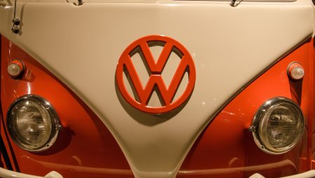 Volkswagen  Ford     
