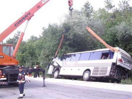 В Болгарии перевернулся автобус с украинцами: погибла женщина