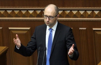 Порошенко предложил парламенту безотлагательно рассмотреть вопрос об отставке Яценюка