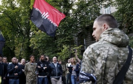 На вече «Правого сектора» в Киеве пришло менее 100 человек