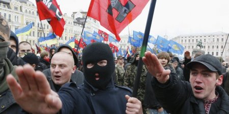 «Правый сектор» – главная проблема Украины