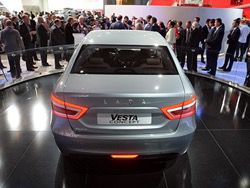 Новая Lada Vesta впервые попала ДТП