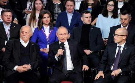 Путин: праймериз выявят людей, способных решать реальные проблемы