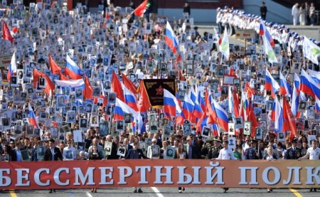 В шествии «Бессмертного полка» примут участие 20% граждан РФ: опрос