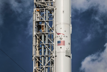  Falcon 9      