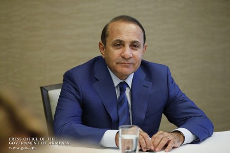 Премьер Армении объяснил свое решение уйти в отставку