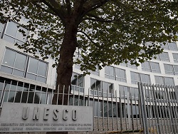      ,  UNESCO  