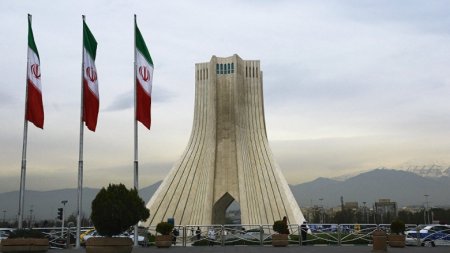 В Иране отменили решение не показывать дебаты кандидатов
