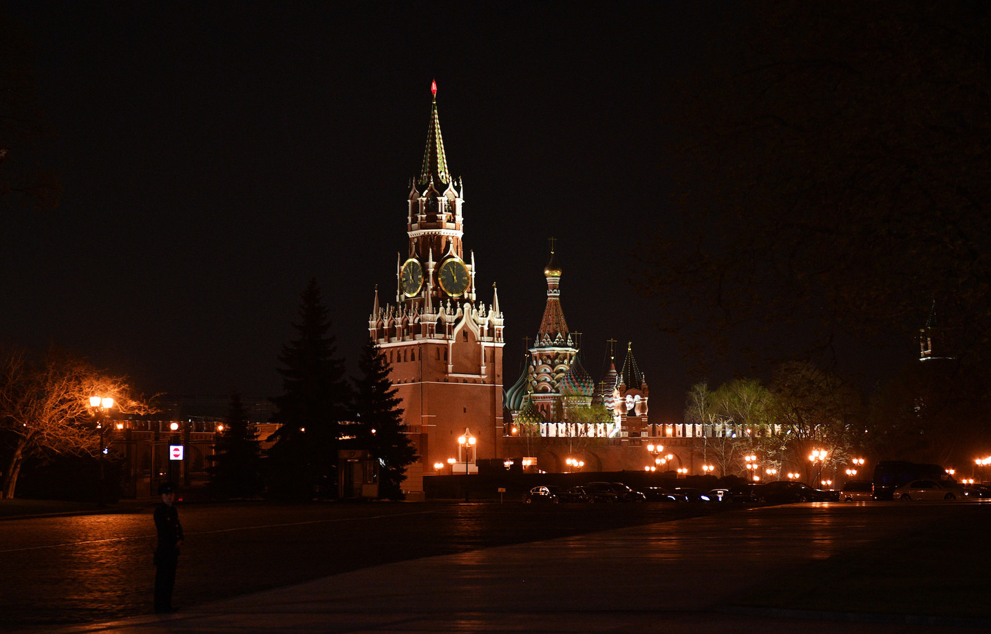 Фото московского кремля ночью