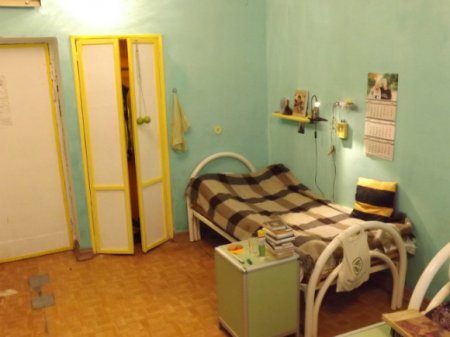 В детской больнице Ростова родителям приходится самим мыть полы и выносить мусор