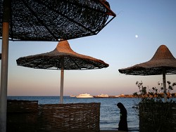 Суд отказал в компенсации пожаловавшемся на холодное турецкое море туристкам