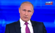 Путин в ходе "Прямой линии" ответил почти на 70 вопросов Путин в ходе "Прямой линии" ответил почти на 70 вопросов