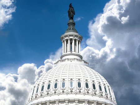 Законопроект об антироссийских санкциях передан из Сената в палату представителей США