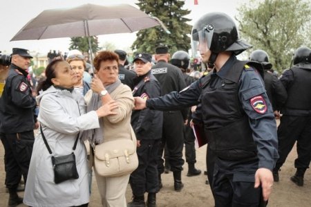 В Кемерово сотрудницу штаба Навального оштрафовали за незаконный пикет