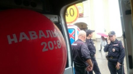 В Иркутске арестовали волонтеров штаба Навального, в том числе одного несовершеннолетнего