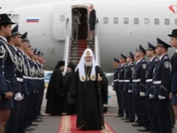 Патриарх Кирилл признал: вояж за "благодатным огнем" - шоу и обман