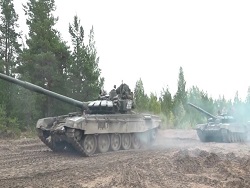 Минск опроверг переброску танковой армии РФ в Беларусь на учения