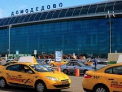 ФАС пригрозила московским аэропортам штрафами за недопуск такси