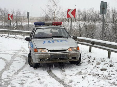 Водителей Подмосковья предупредили о снегопаде