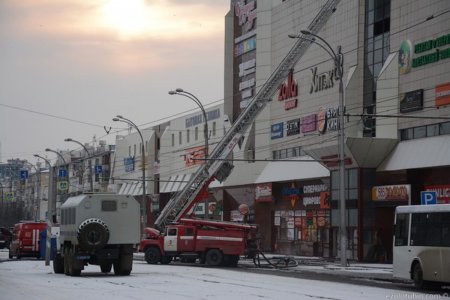 Задержан охранник, отключивший пожарную сигнализацию в ТЦ в Кемерово