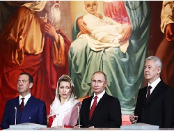 Путин и Медведев приехали на богослужение в храме Христа Спасителя?