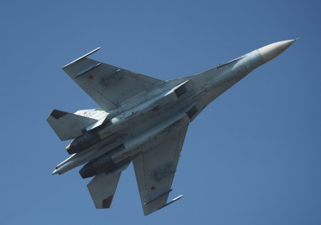 Почти 20 иностранных самолётов вели разведку у границ России на этой неделе