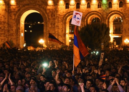 Оппозиция пообещала возобновить масштабную акцию протеста в Армении