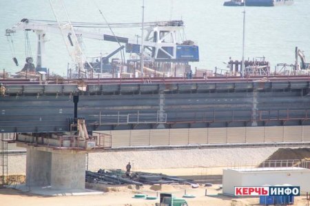 Железнодорожный крымский мост: фото