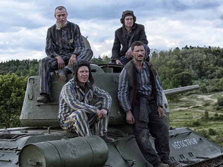 Украина требует отменить показ фильма «Т-34» в США
