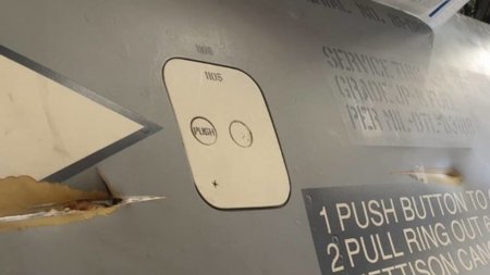 В Нидерландах истребитель F-16 подбил сам себя