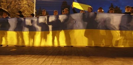 На Украине хотят вывезти из Донбасса проукраински настроенных граждан, которых там нет