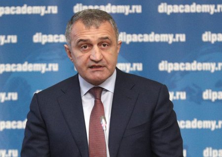 Президент Южной Осетии спас человека