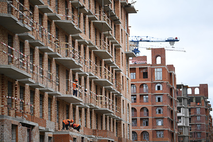Рынок жилья в России обвалился