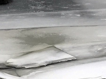 Смертельное ДТП произошло в Якутии, — автомобиль провалился под лед на реке Лена
