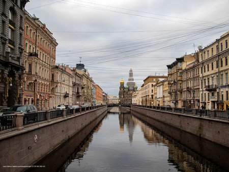 В Петербурге за сутки выявили более 400 случаев COVID-19