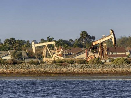  Brent  ,  WTI  