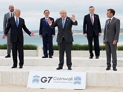     G7  