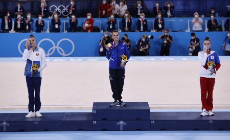 В России сочли золотую медаль Линой Ашрам издевкой над гимнастками РФ и русофобией