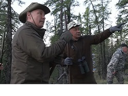 Появилось видео с отдыха Путина и Шойгу в тайге