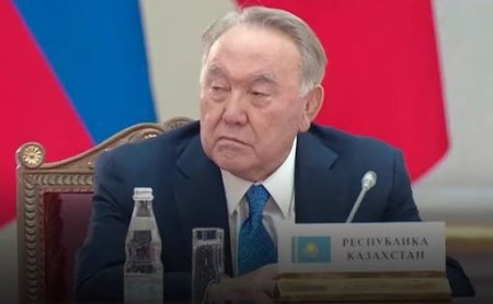 Казахстан - СМИ: Назарбаев находится в Китае