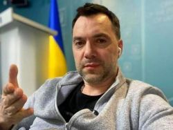 Феномен Арестовича: Почему миллионы украинцев внимают местечковому Геббельсу