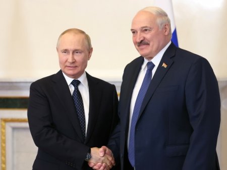 Лукашенко заявил, что Белоруссия обеспокоена поведением Польши и Литвы