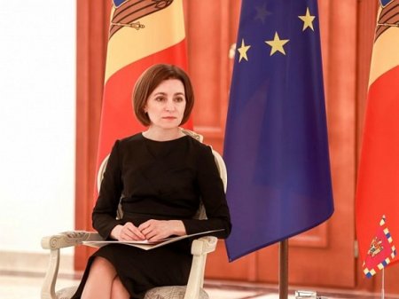 Молдавский лидер пообещала Зеленскому обеспечить коридор для транспортировки грузов с Украины в Европу
