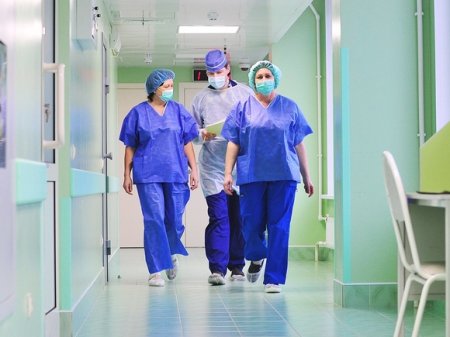 «Крепкие фельдшеры-мужчины и реаниматологи»: в Госдуме рассказали, каких медиков будут призывать в первую очередь в рамках частичной мобилизации