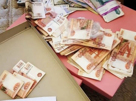 Прокуратура требует от жительницы Петербурга вернуть деньги маткапитала