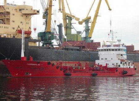 Глава Росморречфлота: России не хватает 400 сухогрузов и танкеров для транспортной независимости