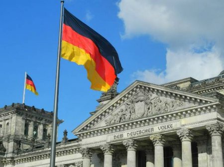 Еврокомиссар по экономике: Германия относится к наиболее пострадавшим от кризиса странам ЕС