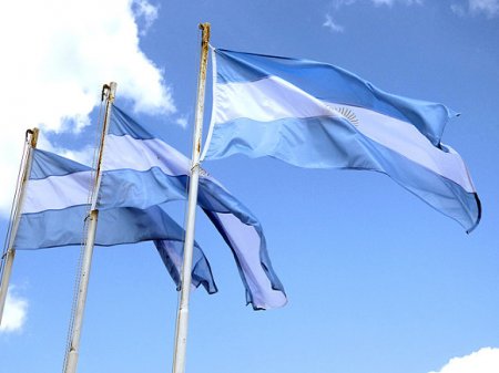 Bloomberg: С начала 2022 года в Аргентину въехали более 22 тыс. россиян, но больше половины из них уже покинули страну