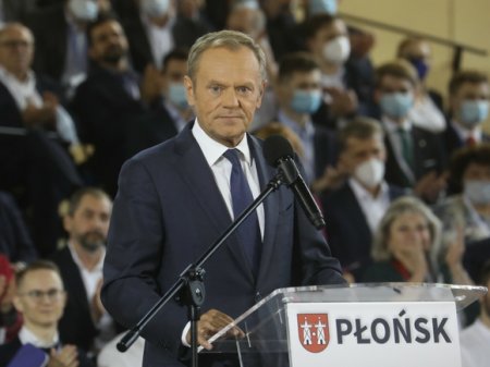 Туск заявил, что Польша больше не будет поставлять оружие Киеву бесплатно